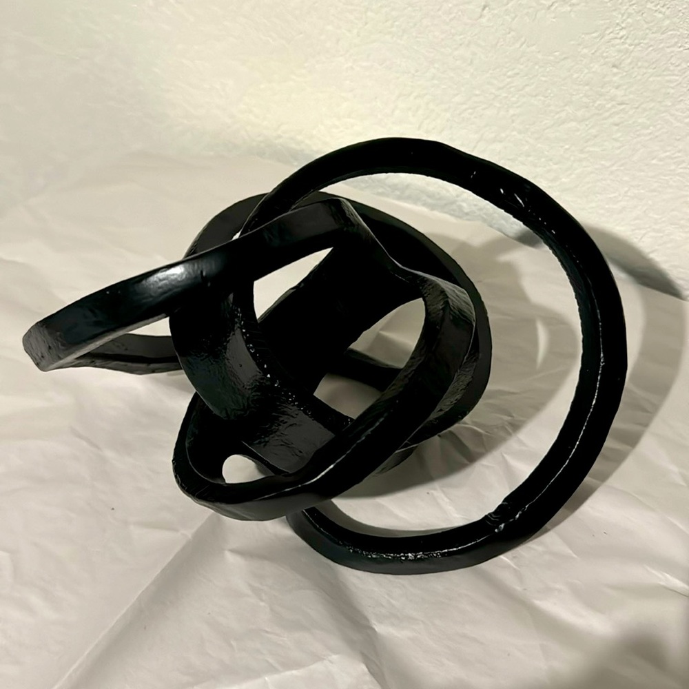 Metal Knot Decor💎